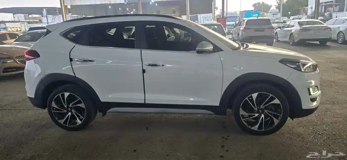 هونداي توسانا 2021بنزين فل كامل مكينه 1.6 3