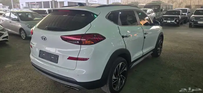 هونداي توسانا 2021بنزين فل كامل مكينه 1.6 4