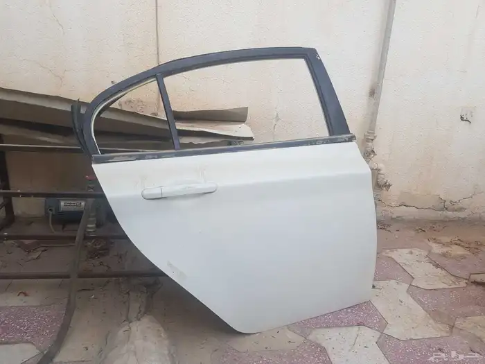 ابواب أمامي وخلفي يمين وغطاء شنطة MG 350 2