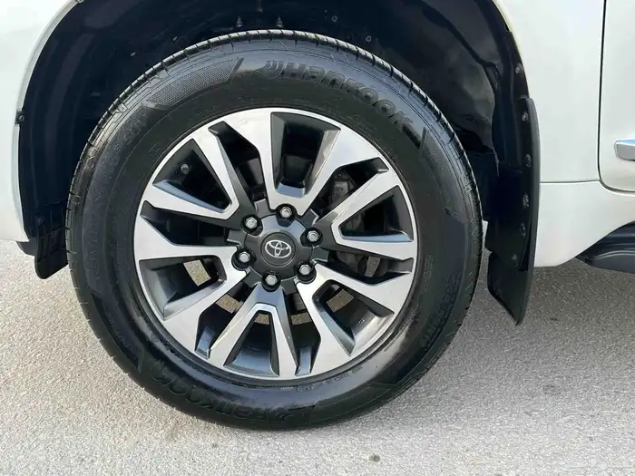 للبيع برادو وكاله V6 17