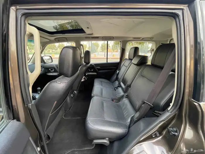 متسوبيشي باجيرو 2018 فل سعودي 11