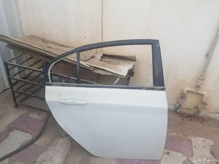 ابواب أمامي وخلفي يمين وغطاء شنطة MG 350 1