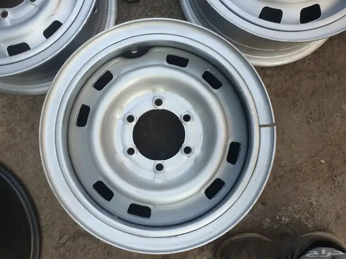 جنوط حديد شمبر جيب نيسان مقاس 16 وجنوط كياء ريو 2025 مقاس 1 2