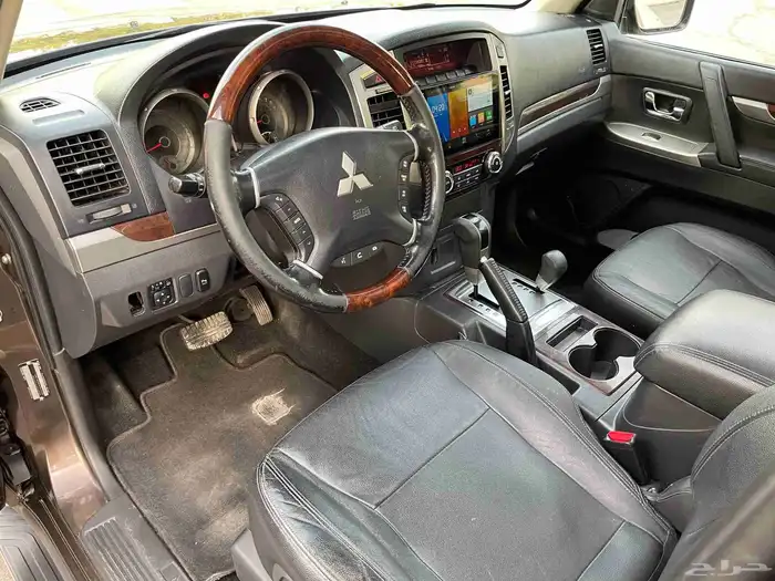 متسوبيشي باجيرو 2018 فل سعودي 10