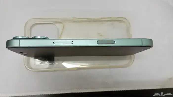 ايفون 16 العادي بطاريه 92 128 جيجا الجوال وكاله نضيف والله 1