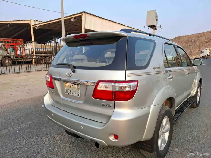 فورتشنر 2009 قمة في النظافة 9