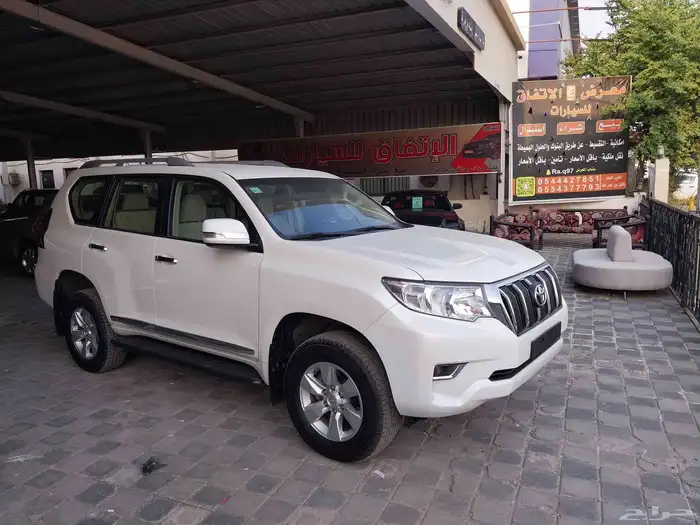 للبيع تويوتا برادو لون ابيض 2023 1