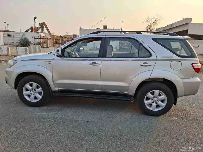 فورتشنر 2009 قمة في النظافة 12