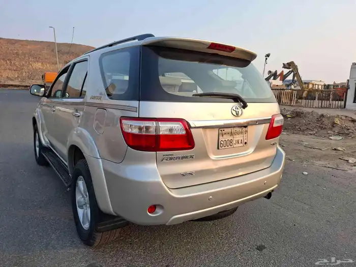 فورتشنر 2009 قمة في النظافة 11