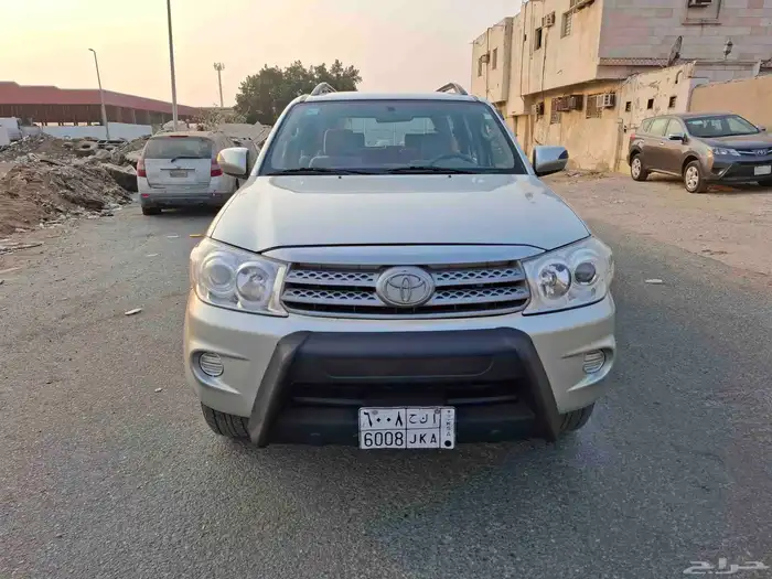 فورتشنر 2009 قمة في النظافة 0