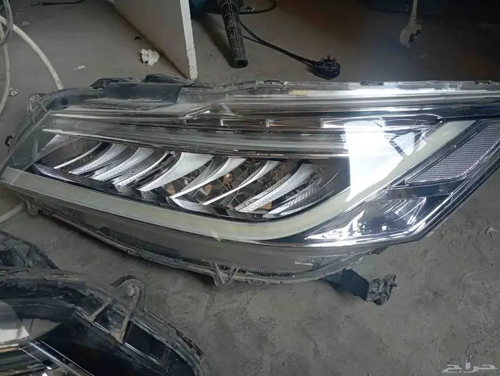 سلام عليكم لوفر لكم طقم هوندا اكرد موديل 2013ايلا 2017اصلي 3