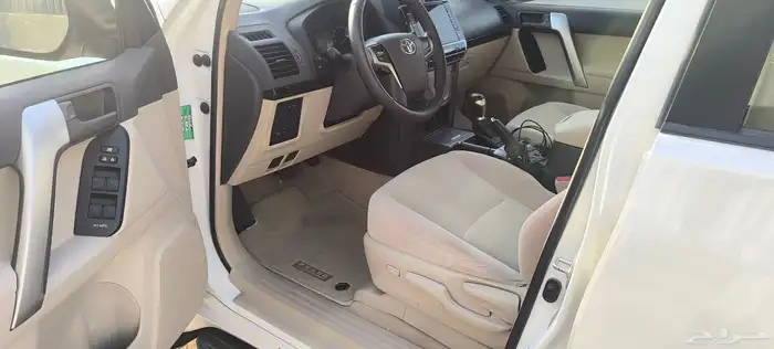 Toyota Prado V6 TXL standard 2023 9