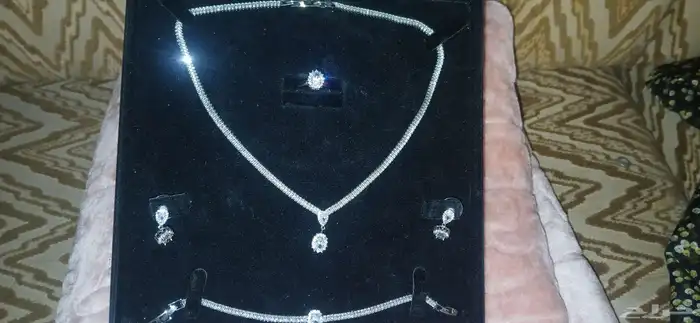 طقم مجوهرات مرصع ب الزريكون 8