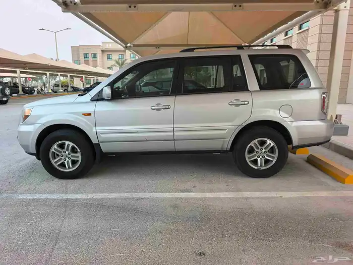 هوندا ام ار في 4