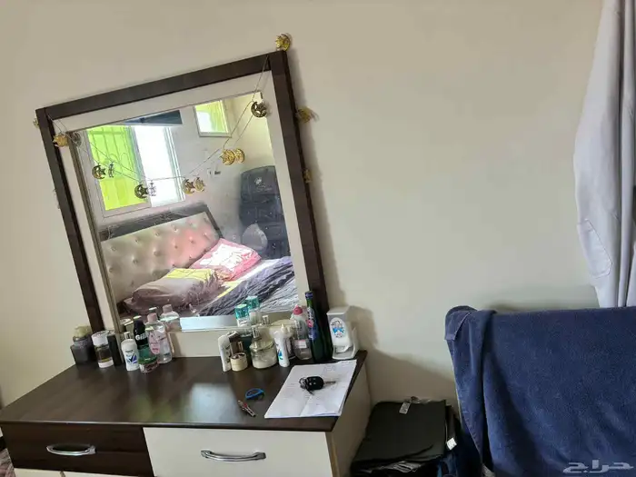 الاغراض للبيع.. ممنوع دخول التجار .. موجودين في أحد رفيده 2