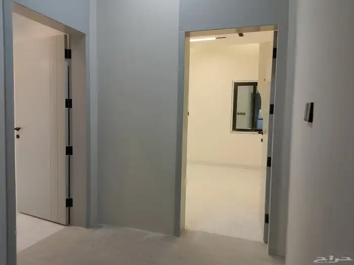 للبيع شقه دوبلكس حي بدر جديده بالدمام مخطط 91 ب 6 غرف وصاله 4