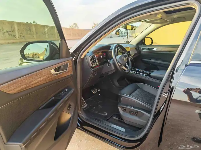 2024 Volkswagen Teramont R-Line 3