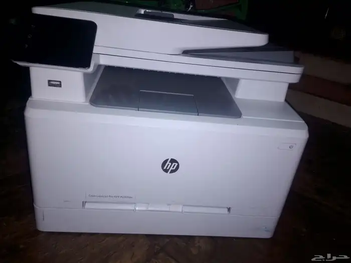 للبيع طابعة Hp فيتنام ملون واسود ليزر 6