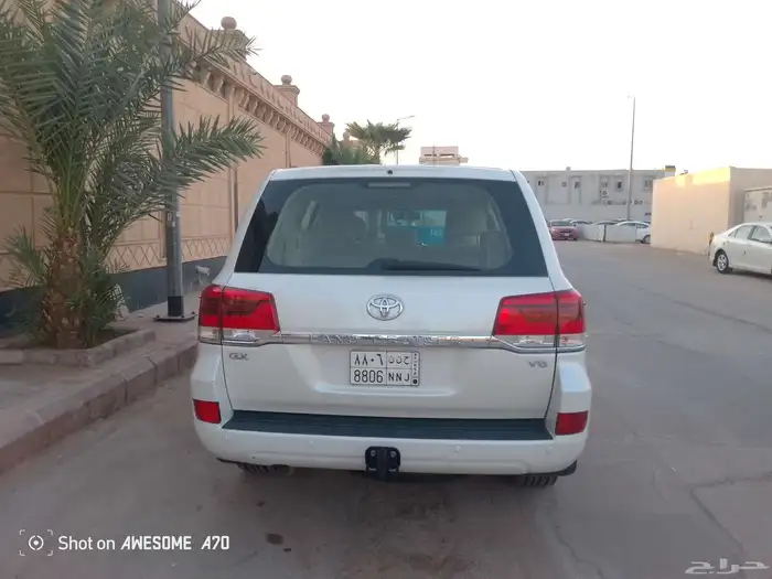 تويوتا لاندكروزر 2016 GXR فل كامل هدد للبيع 9