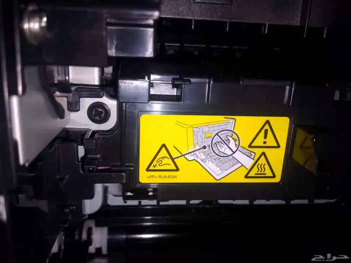 للبيع طابعة Hp فيتنام ملون واسود ليزر 1