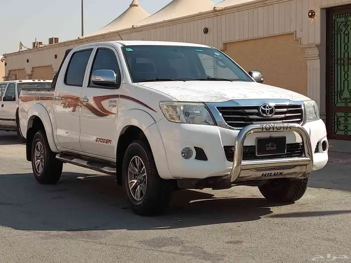 تويوتا هايلوكس (2014 )SGLX دبل غمارتين اتوماتيك بحالة ممتازة 4