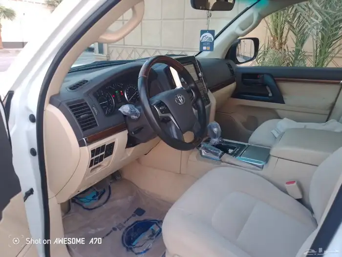 تويوتا لاندكروزر 2016 GXR فل كامل هدد للبيع 10