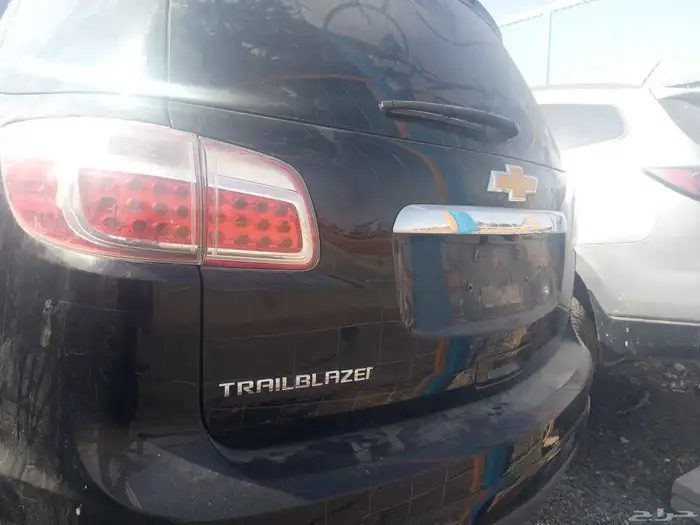 يوجد لدينا جميع قطع الغيار البليزر والأنفوي اكسبلور اكسبديشن 2