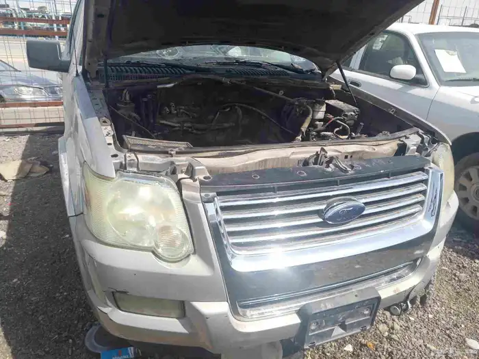 يوجد لدينا جميع قطع الغيار البليزر والأنفوي اكسبلور اكسبديشن 0