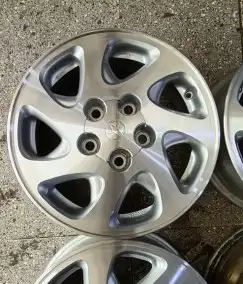 جنوط كامري2000 مستعمل أصلي وكالة 5