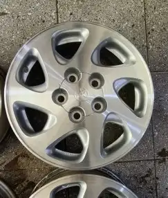 جنوط كامري2000 مستعمل أصلي وكالة 4