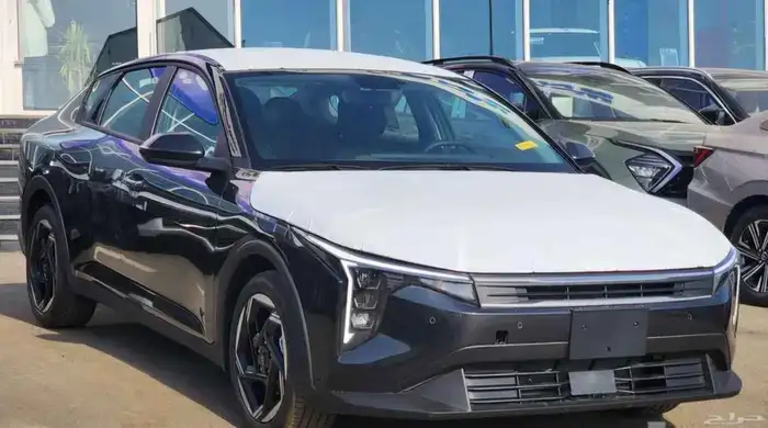 كيا كي 4 نص فل م 2026 الاسعار للكاش والتمويل 3