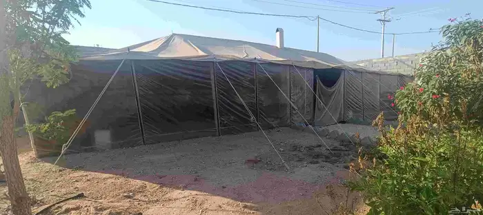 الخرج بيت شعر جملون واجهه شفائف شبه جديد 5