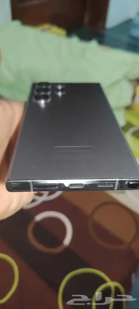 هاتفamsung Galaxy S24 Ultra بذاكرة 512 جيجابايت يأتي مع مو 3