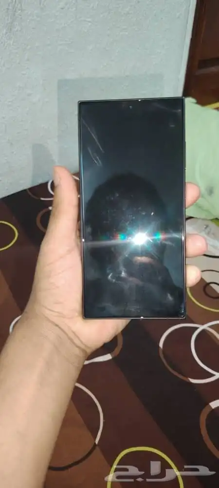 هاتفamsung Galaxy S24 Ultra بذاكرة 512 جيجابايت يأتي مع مو 1