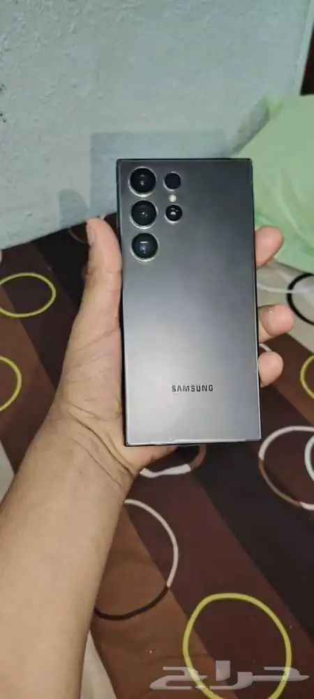 هاتفamsung Galaxy S24 Ultra بذاكرة 512 جيجابايت يأتي مع مو 0