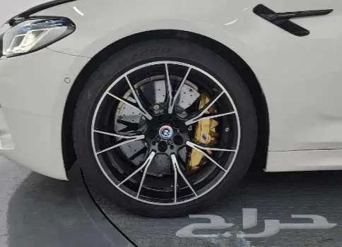BMW M5 موديل 2023 الميموني للاستيراد بكوريا 4