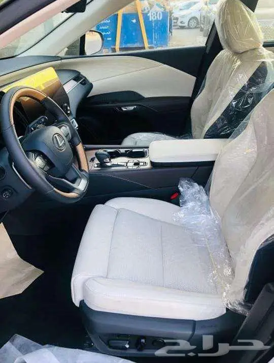 تتوفر جميع فئات لكزس RX اصفار لمبيعات دفعتين بدون ارباح 11