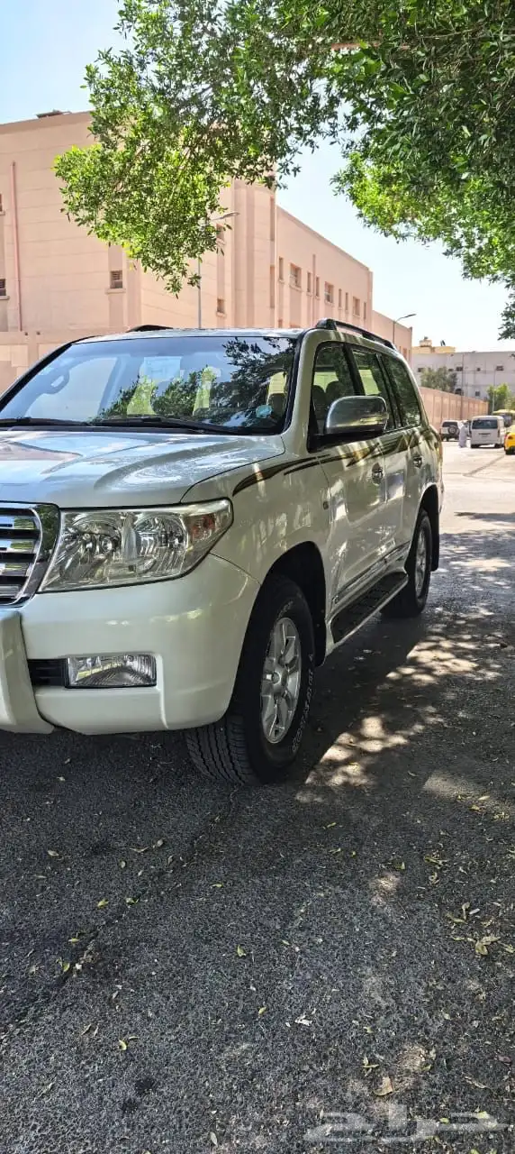 لندكروز موديل 2010 8