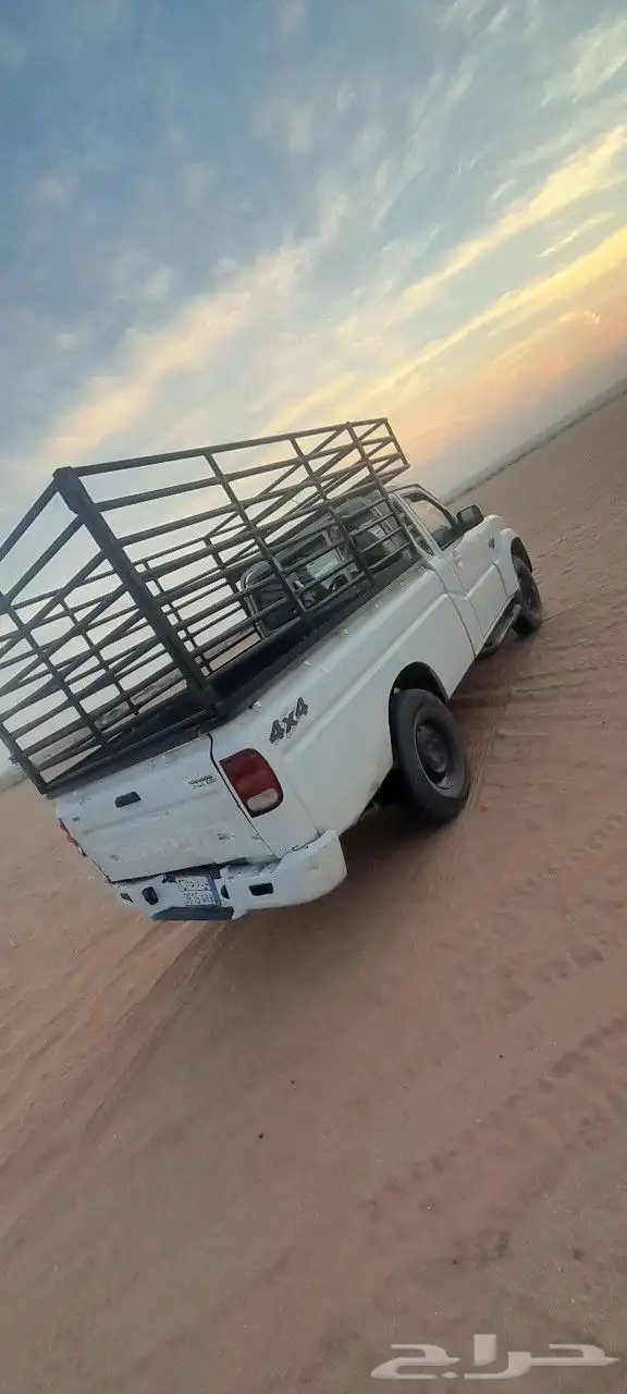 جيب ماهندرا 4