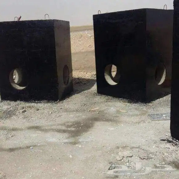 حواجز خرسانية نيوجرسي سفتي مصدات قواعد انارة حجر 5