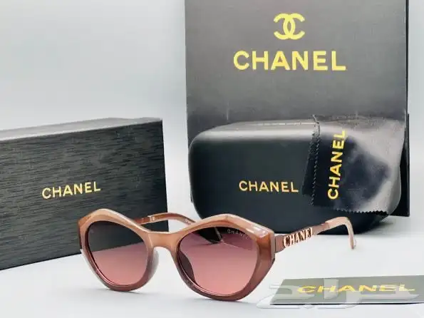 نظارات ماركات 90