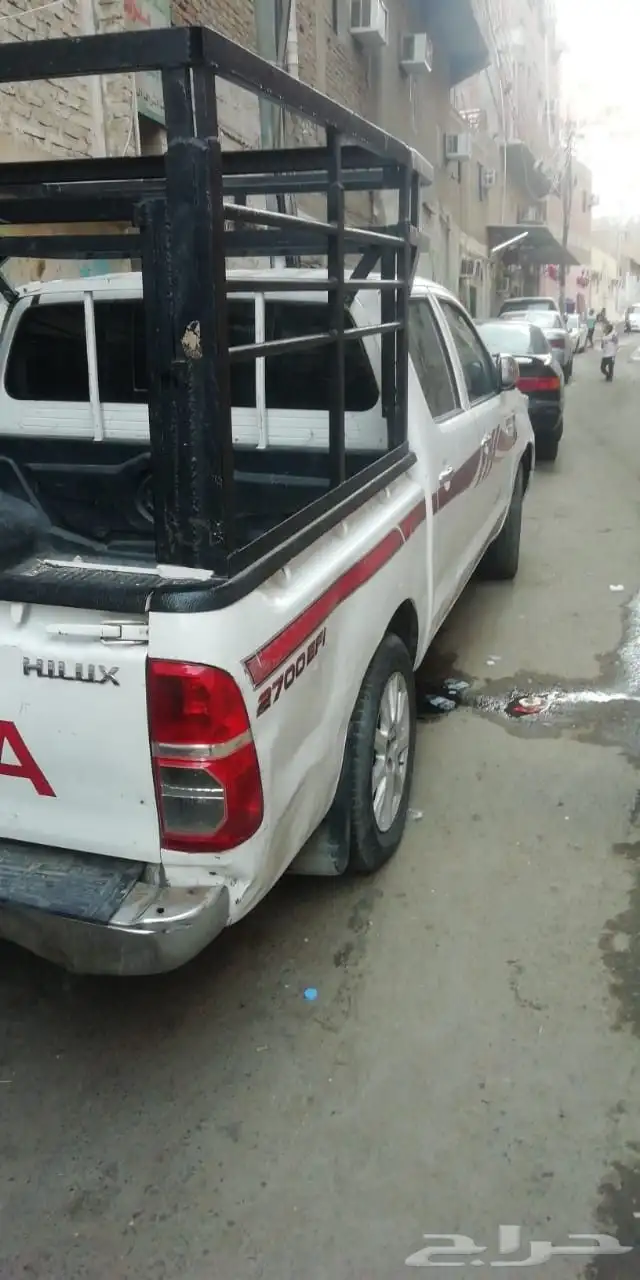 ابحث شغل معي سيارة هايلوكس 2013 0