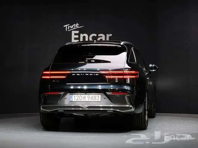 جينسيس GV70 2025 3