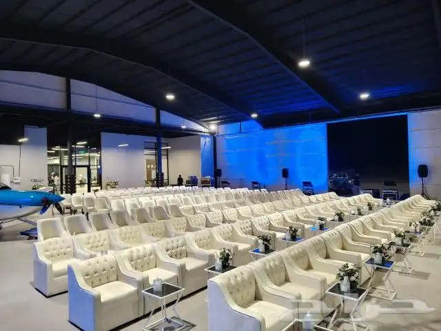 تاجير كنب في اي بي تاجير طاولات كوكتيل قهوجيين 1