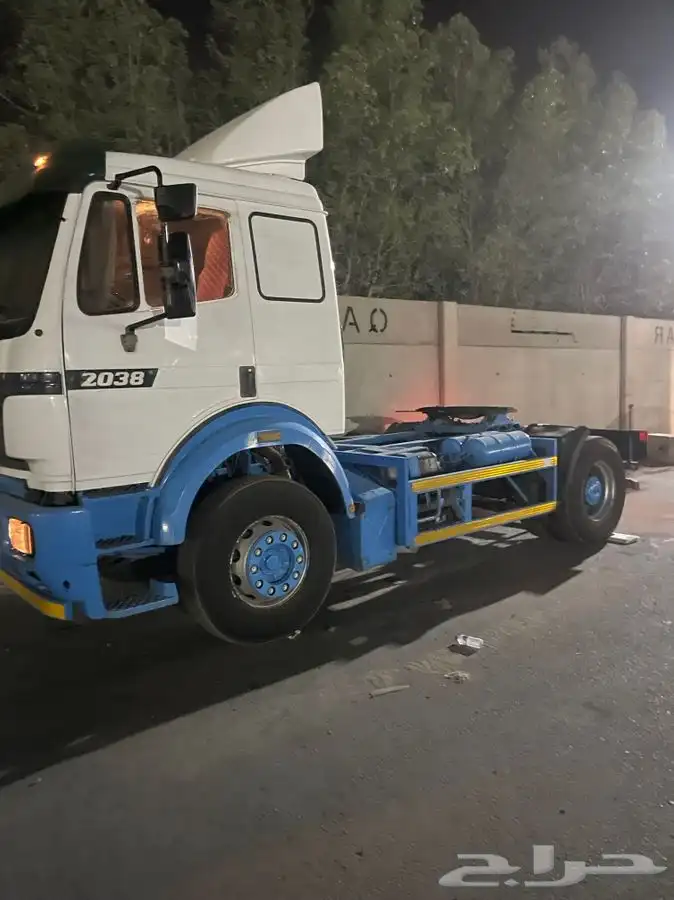 للبيع راس تريلا. البي 1