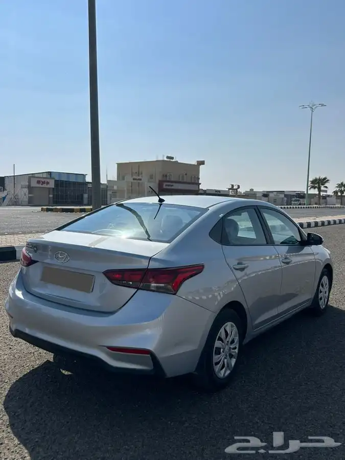 للبيع اكسنت 2020 1