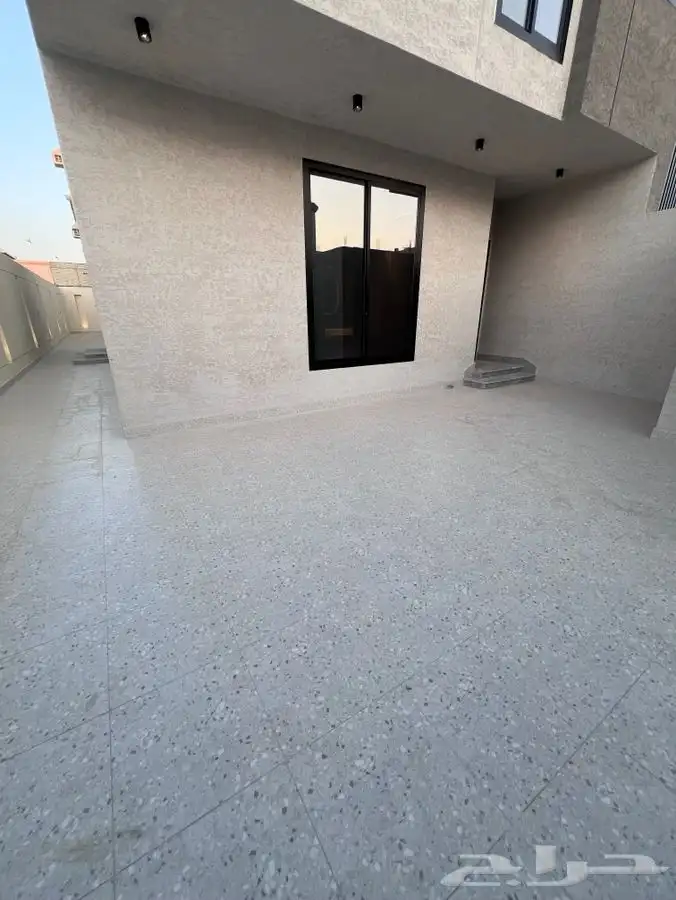 شقق تمليك جديدة 6 غرف وصالة حي الاخضر 7