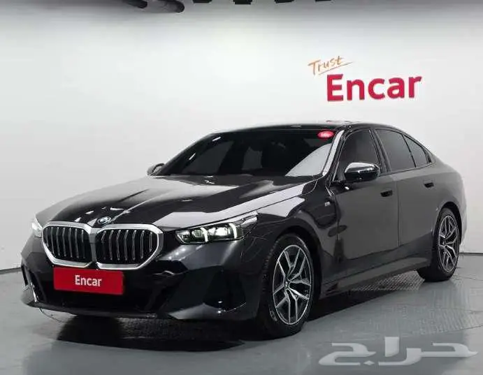 بي ام دابليوا 520iM 2024 معرض الميموني 0