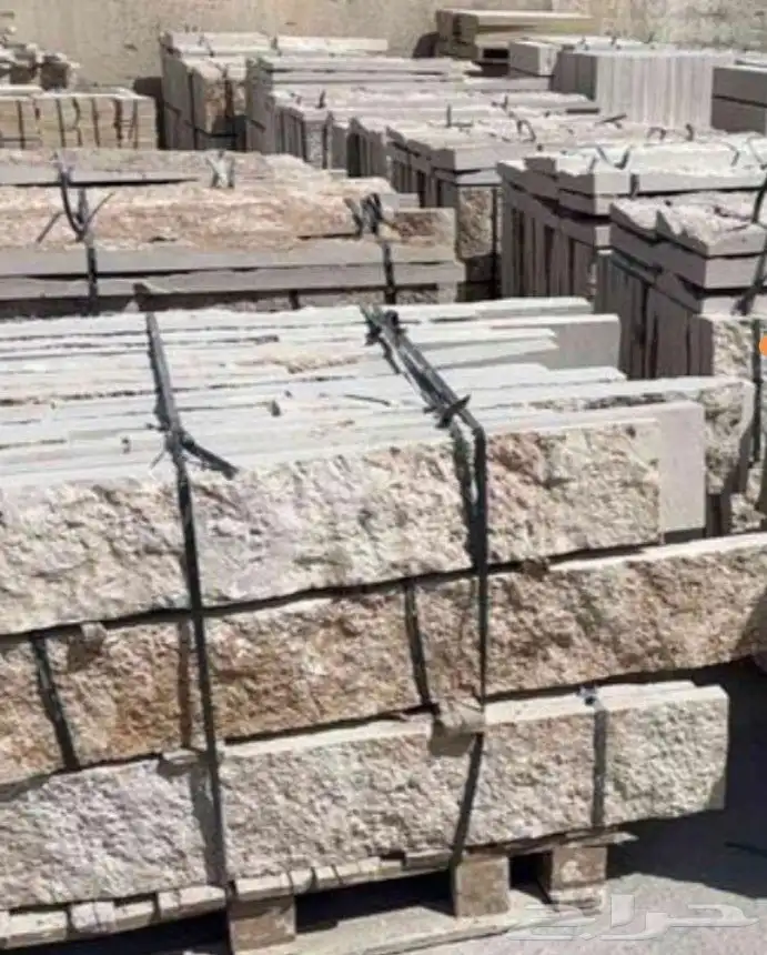 حجر عشوائي و وجه جبل ابيض واصفر 2