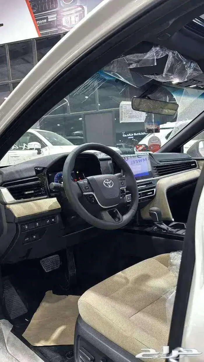 تويوتا كامري LE نص فل سعودي 2025 1